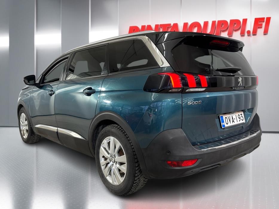 PEUGEOT 5008 2018