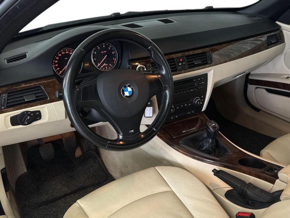 BMW 320 2007
