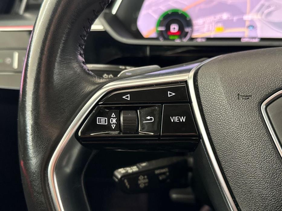 AUDI e-tron 2020