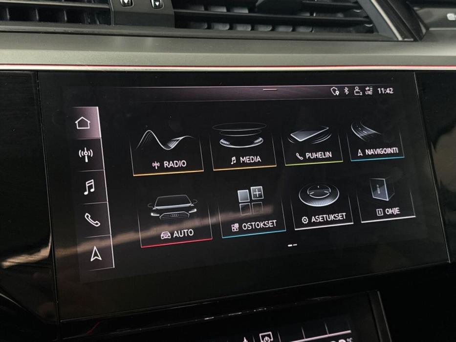 AUDI e-tron 2020