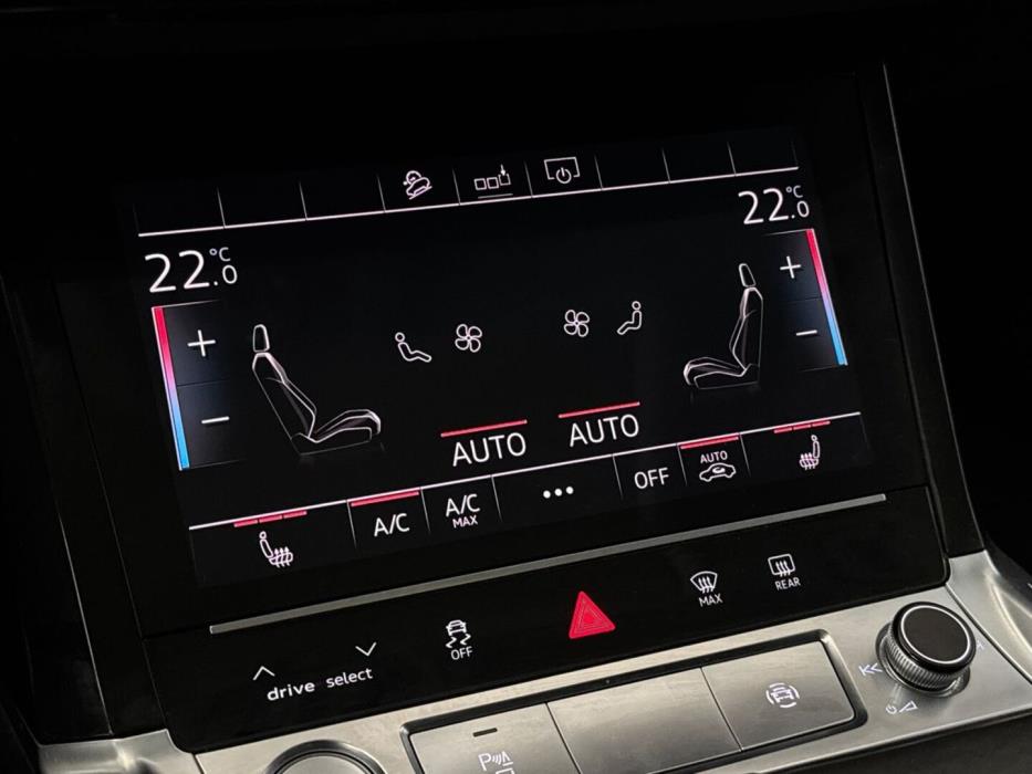 AUDI e-tron 2020