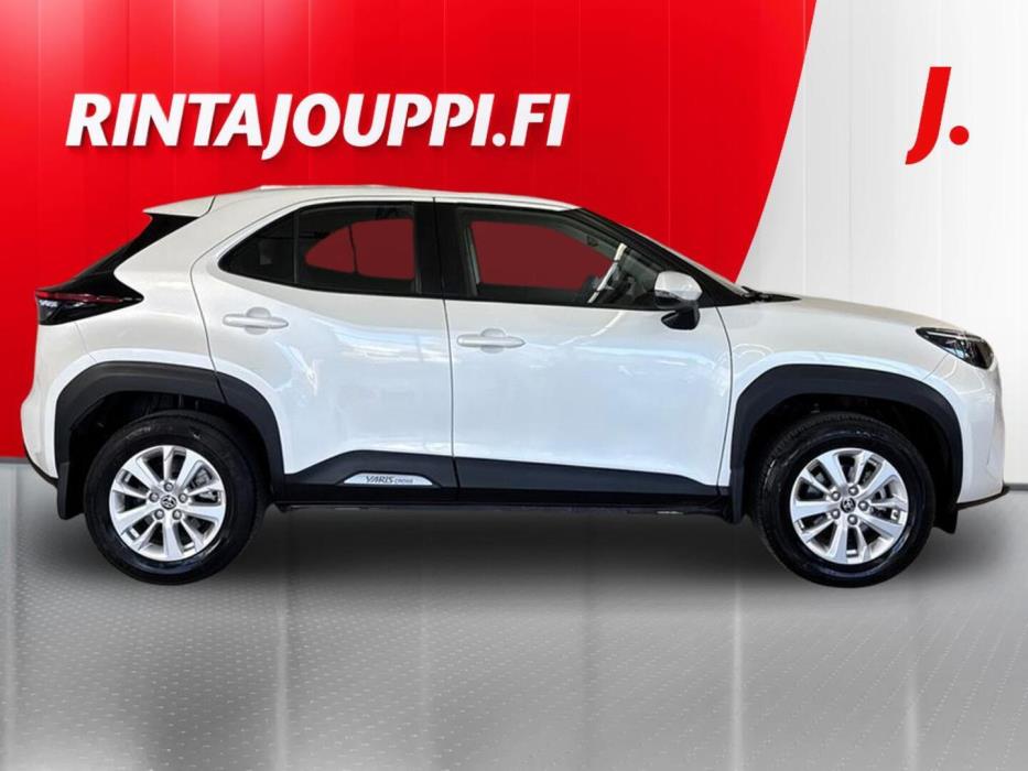 TOYOTA Yaris Cross 2022