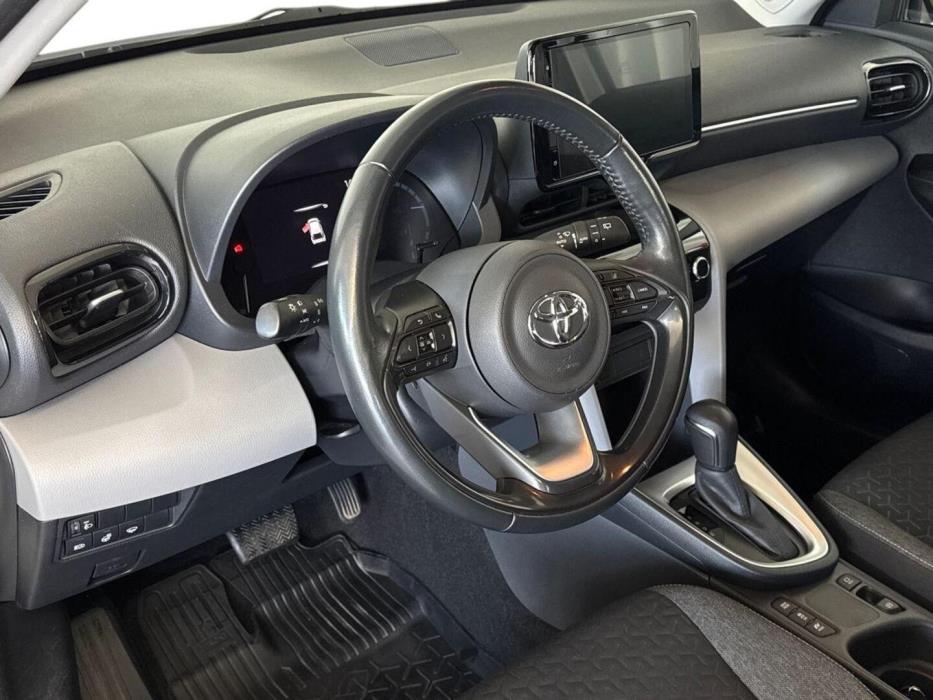 TOYOTA Yaris Cross 2022