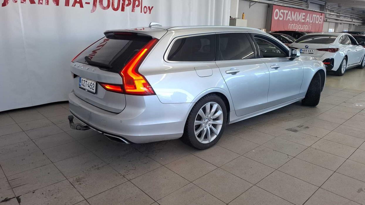 VOLVO V90 2019