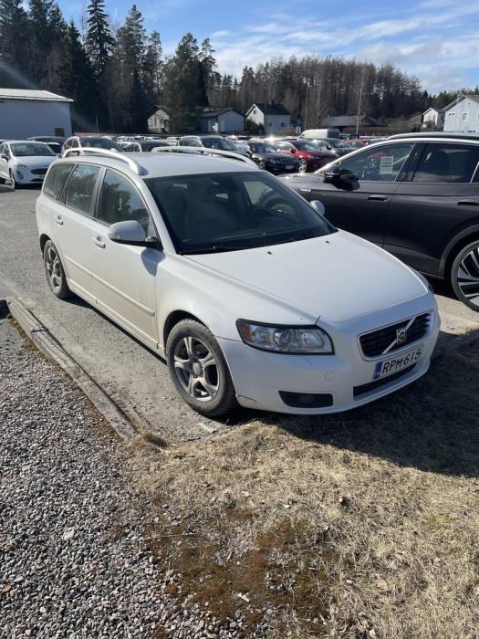 VOLVO V50 2010