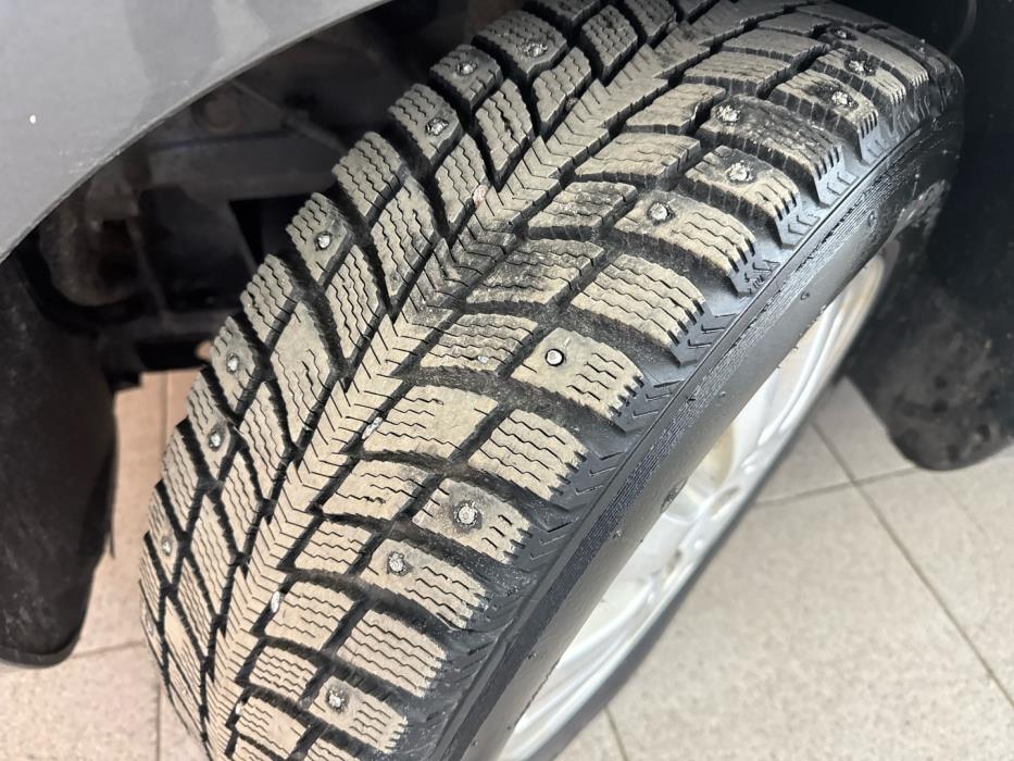 MERCEDES-BENZ A 2012