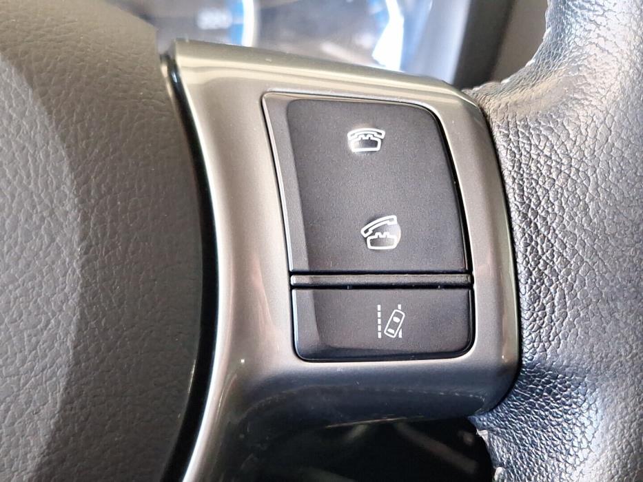 TOYOTA Yaris 2016