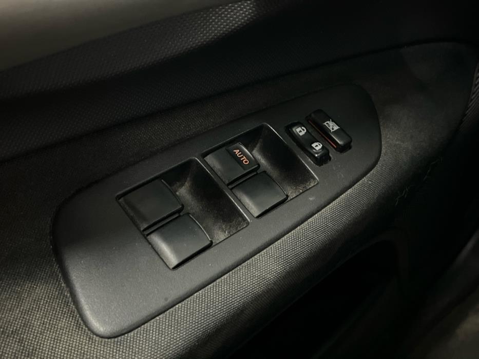 TOYOTA Auris 2007