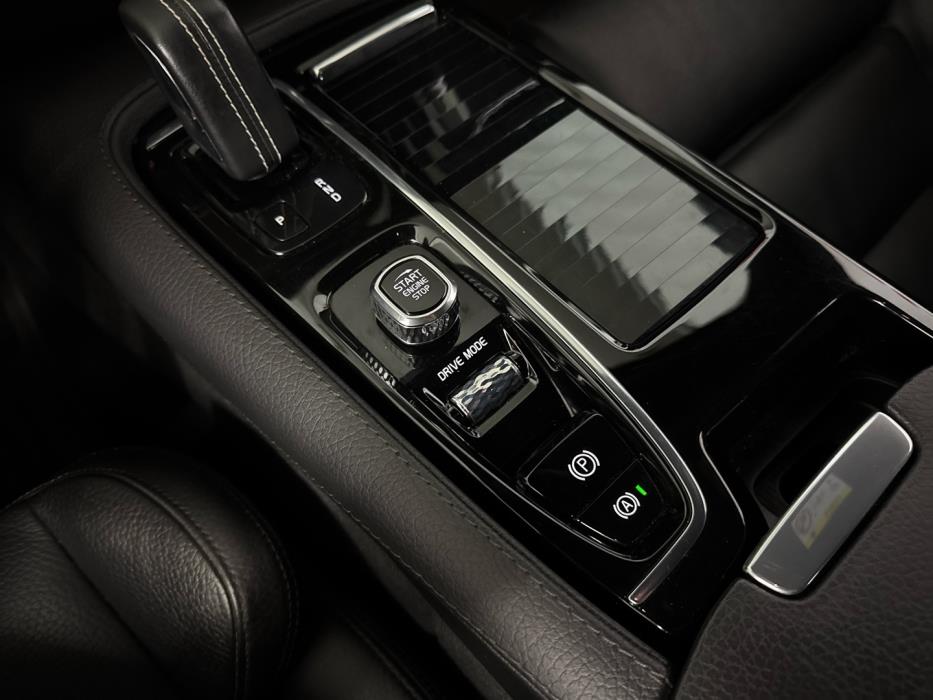 VOLVO V60 2020