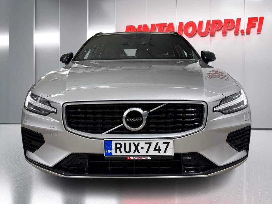VOLVO V60 2020