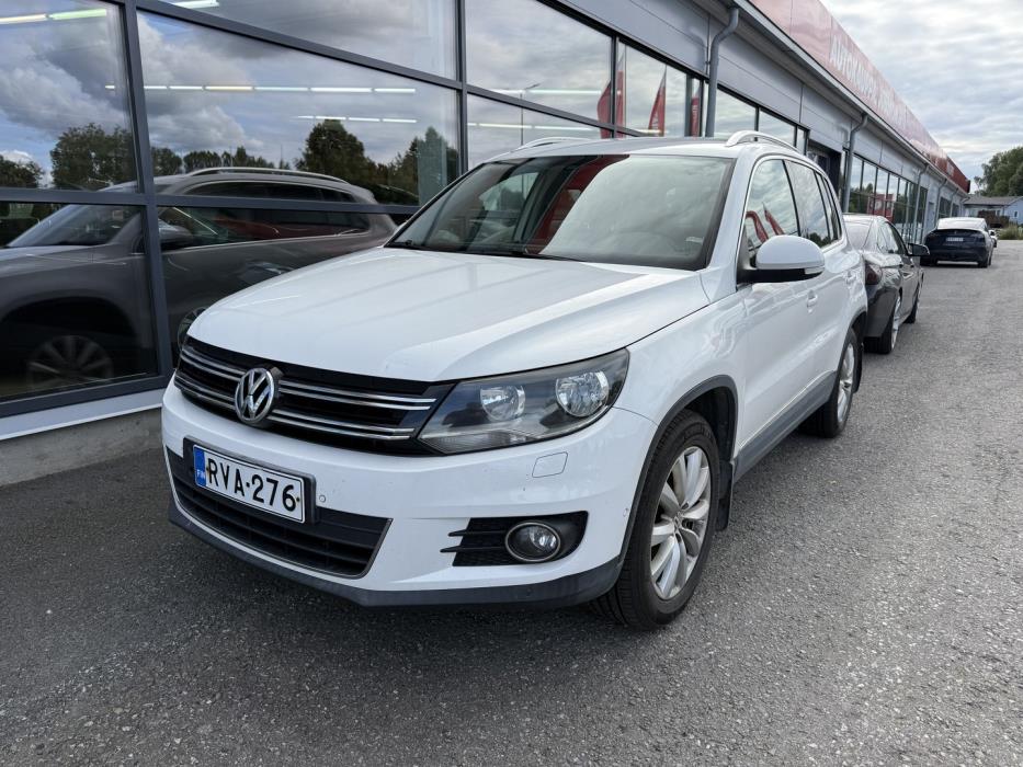 VOLKSWAGEN Tiguan 2012