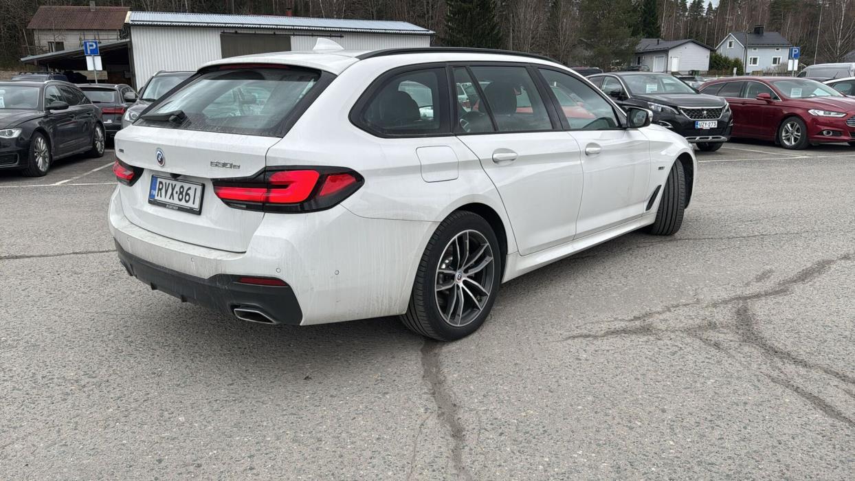 BMW 530 2023