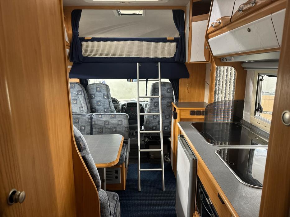 ADRIA Coral 660 DP 2004