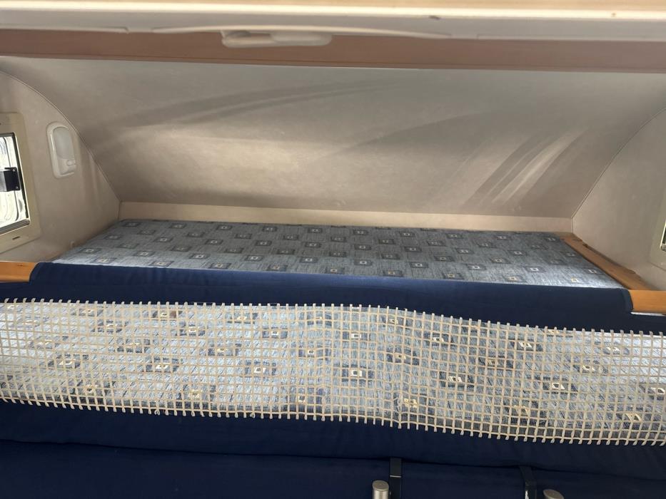 ADRIA Coral 660 DP 2004