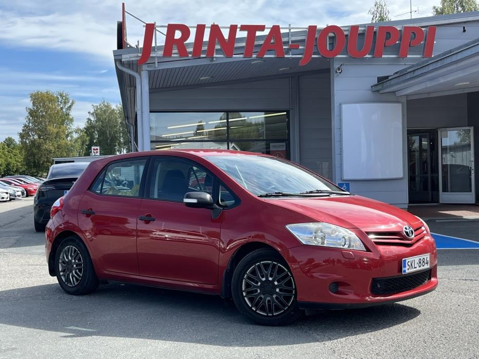 TOYOTA Auris 2010