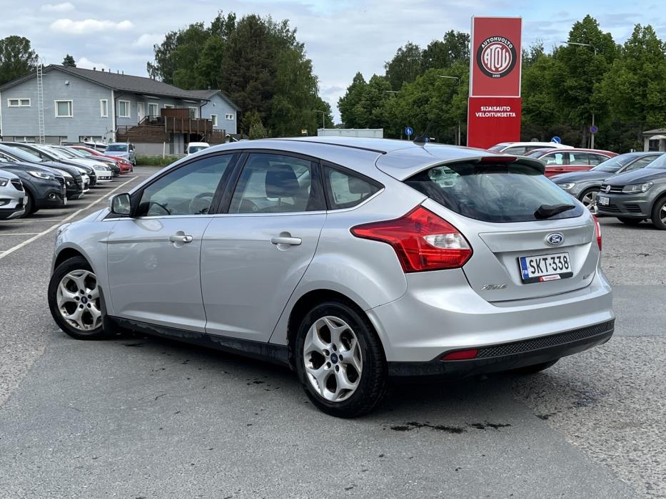 FORD Focus 2012