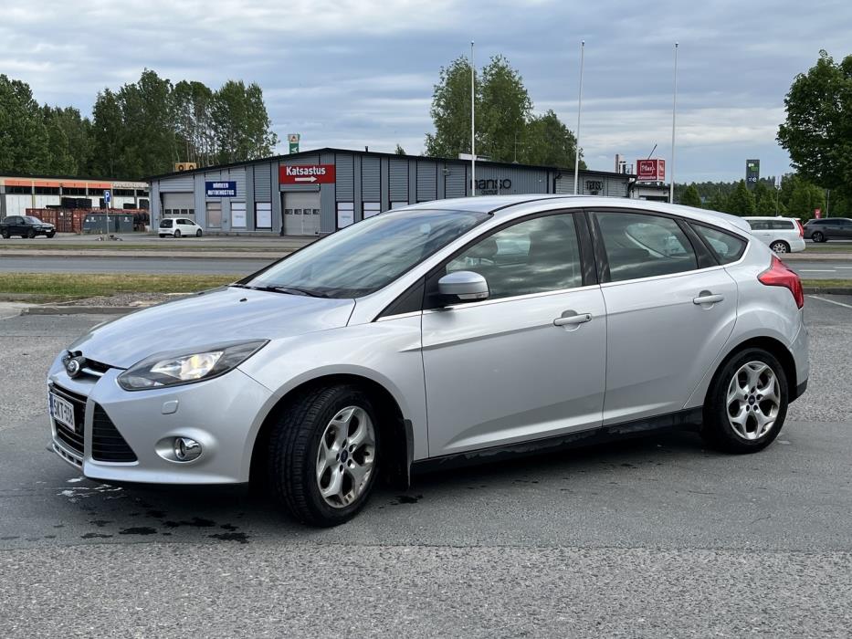 FORD Focus 2012