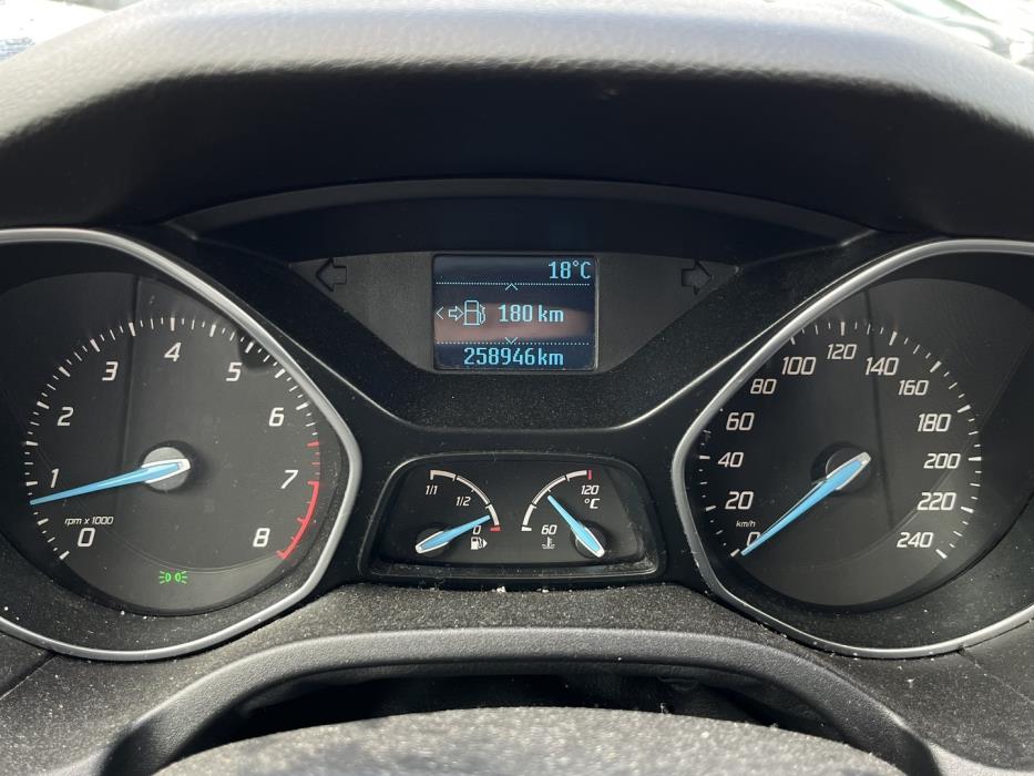 FORD Focus 2012