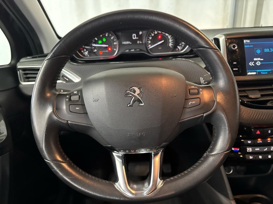 PEUGEOT 2008 2018