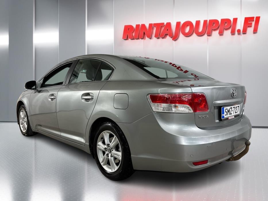 TOYOTA Avensis 2009
