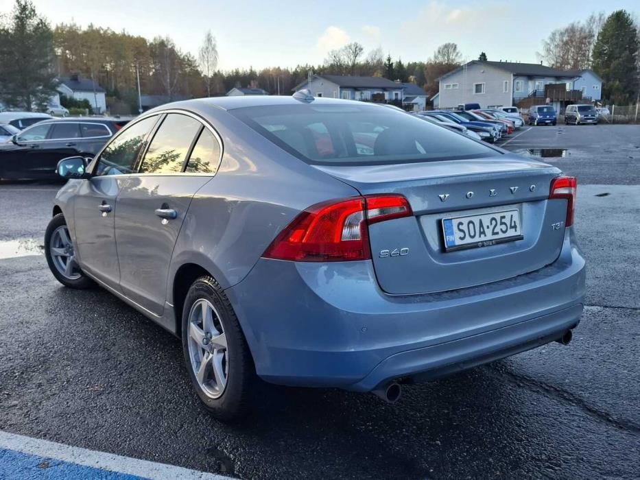 VOLVO S60 2018
