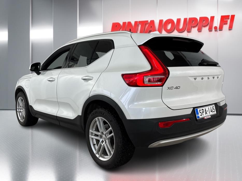 VOLVO XC40 2020