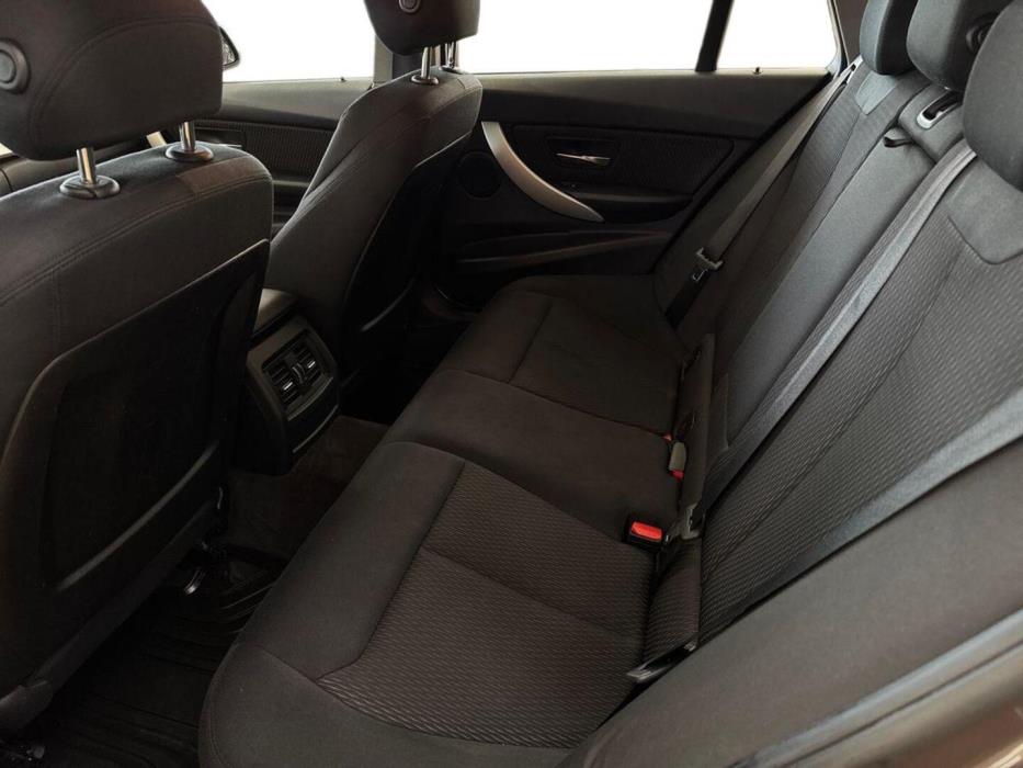 BMW 320 2013