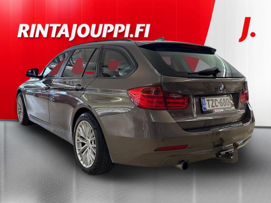 BMW 320 2013