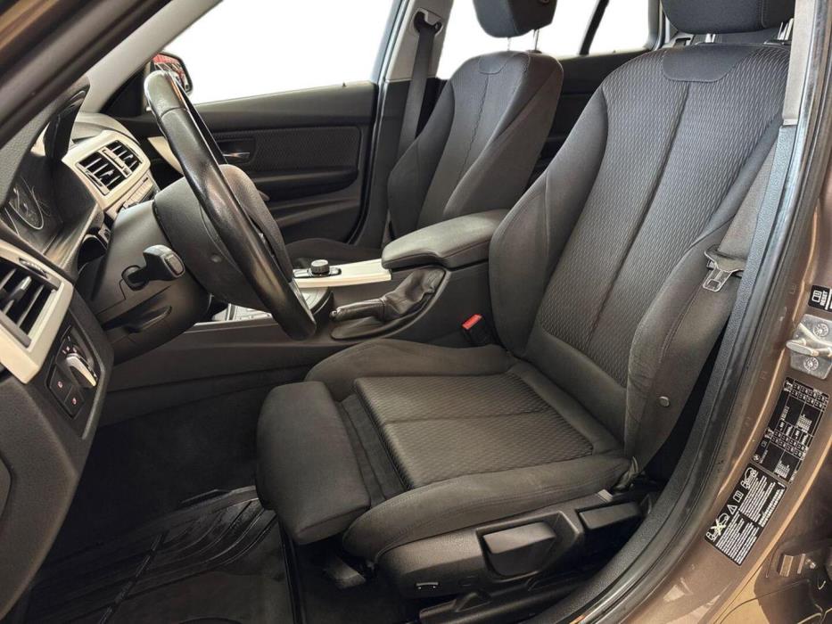 BMW 320 2013