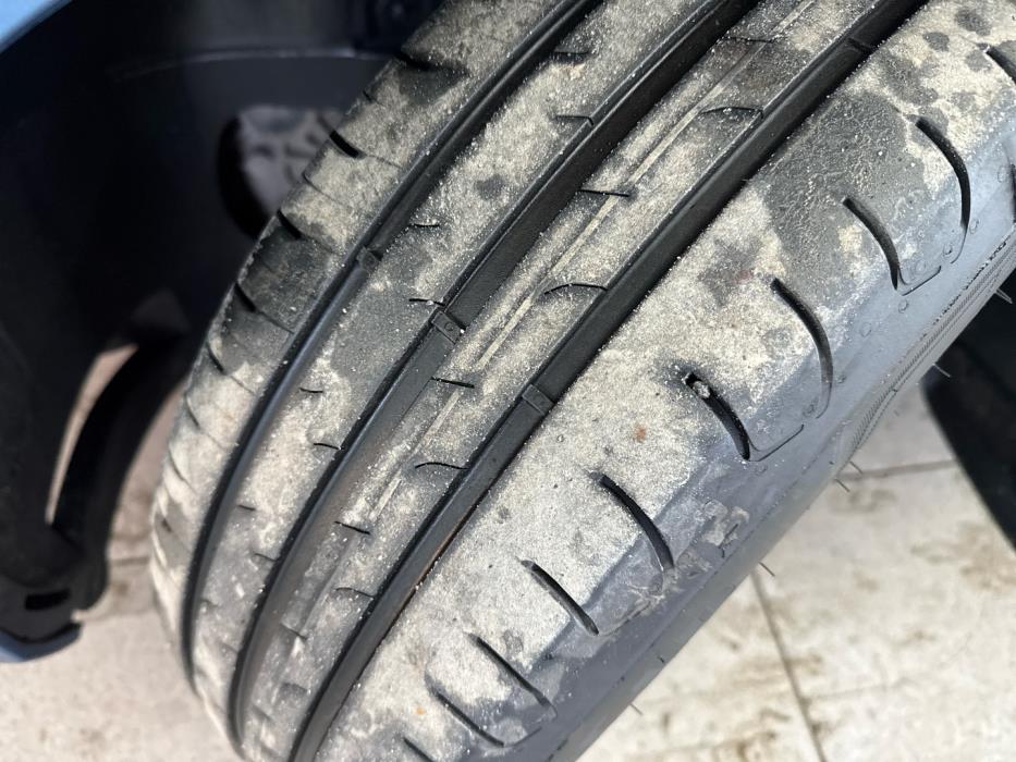 VOLKSWAGEN Golf 2013