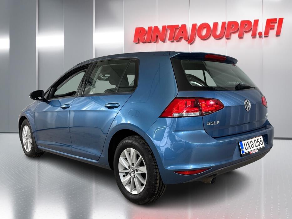 VOLKSWAGEN Golf 2013