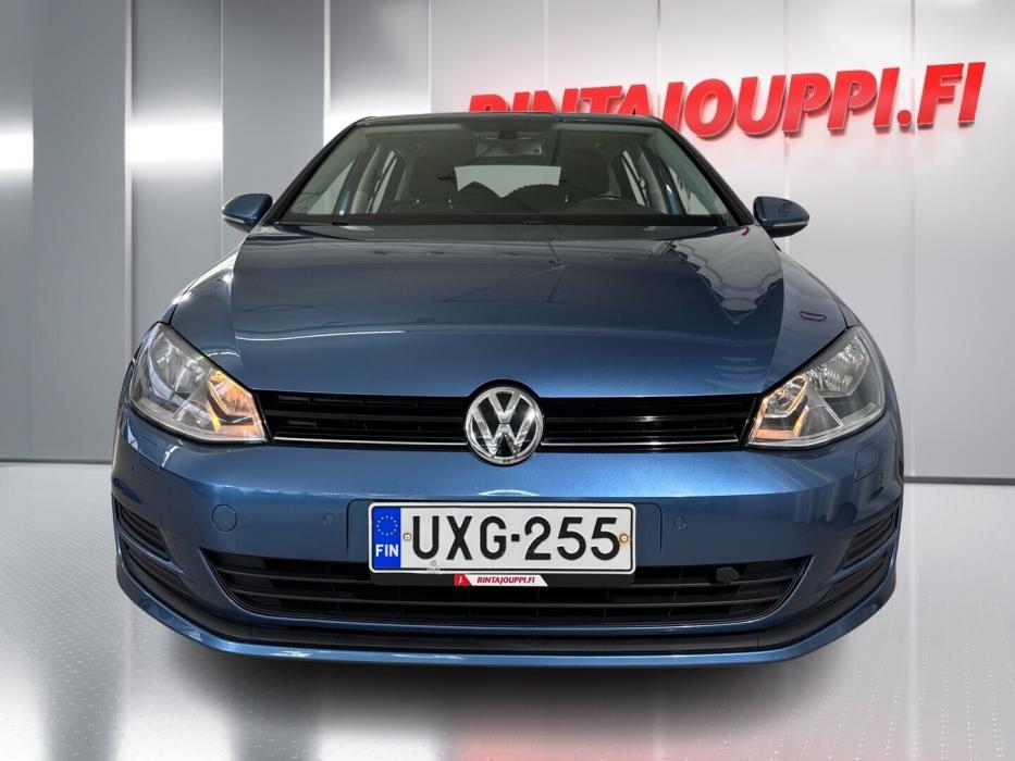 VOLKSWAGEN Golf 2013