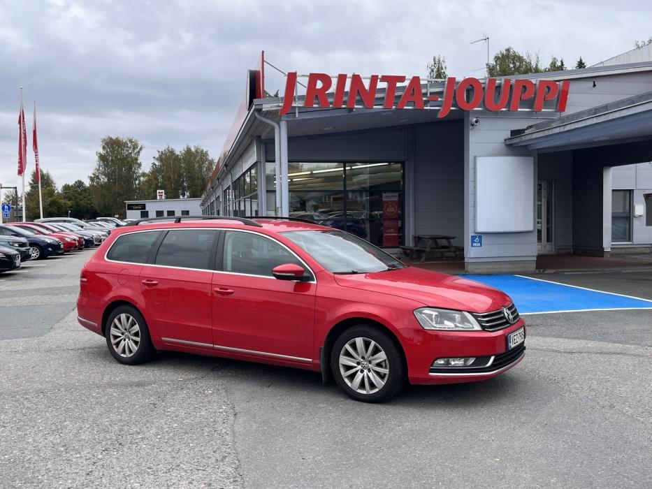 VOLKSWAGEN Passat 2011