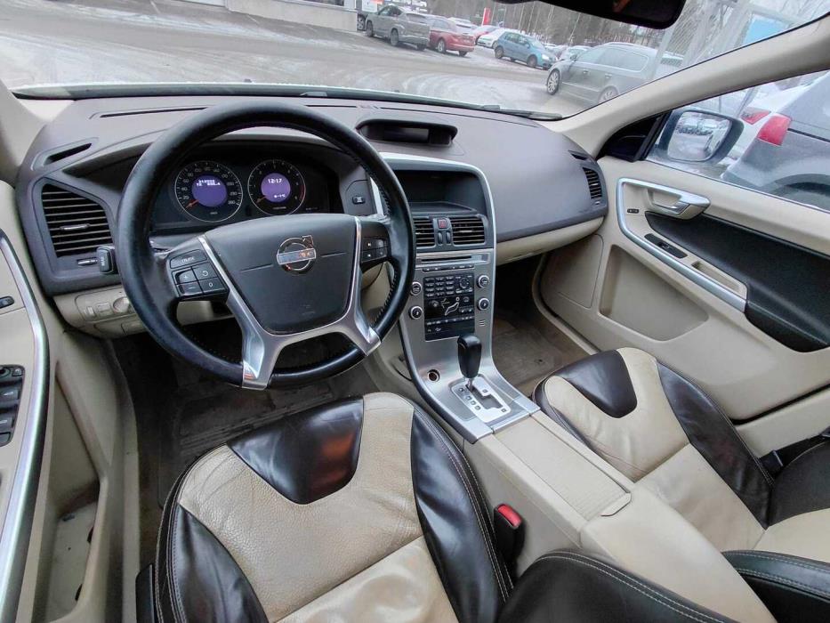 VOLVO XC60 2010