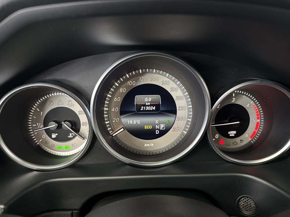 MERCEDES-BENZ E 2015