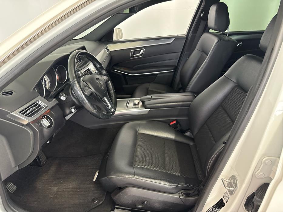 MERCEDES-BENZ E 2015