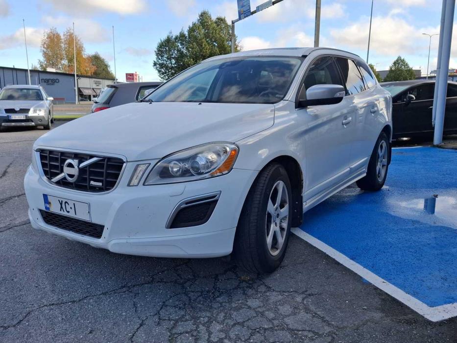 VOLVO XC60 2012
