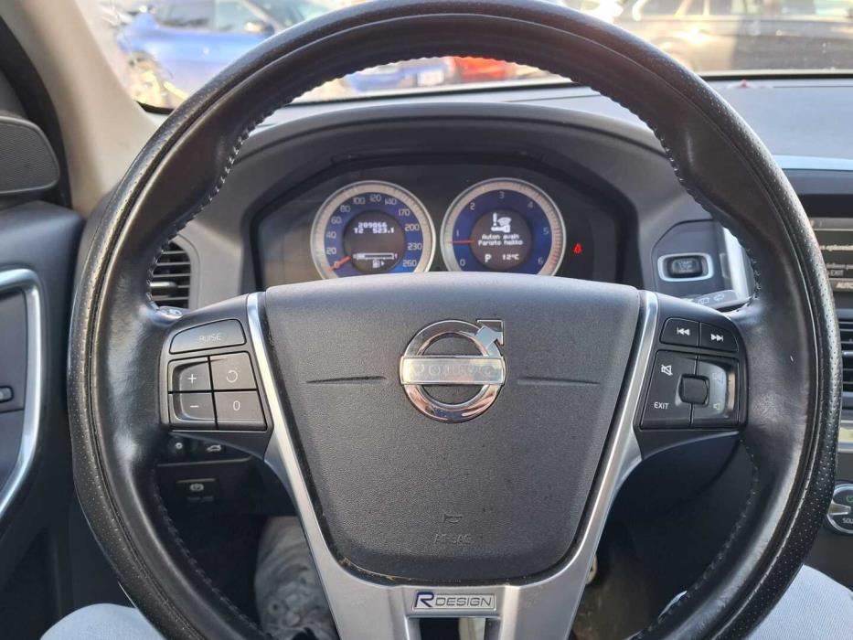 VOLVO XC60 2012
