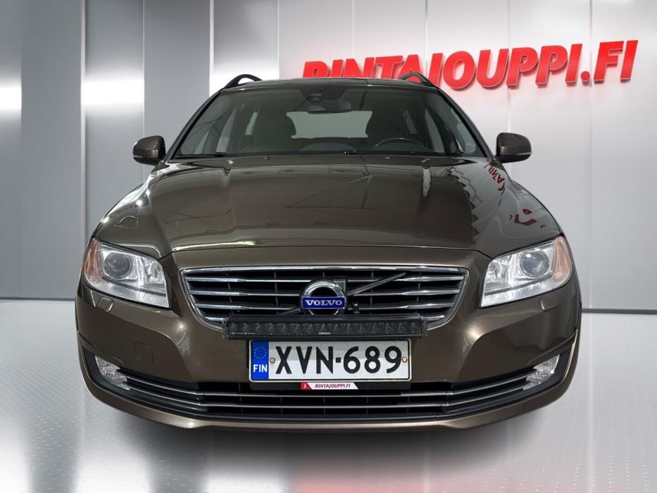 VOLVO V70 2014