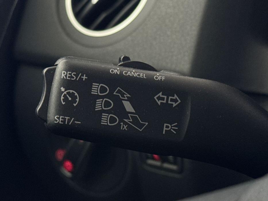 VOLKSWAGEN Golf Plus 2012