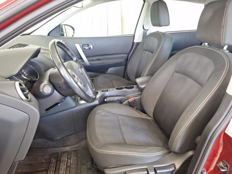 NISSAN Qashqai 2013