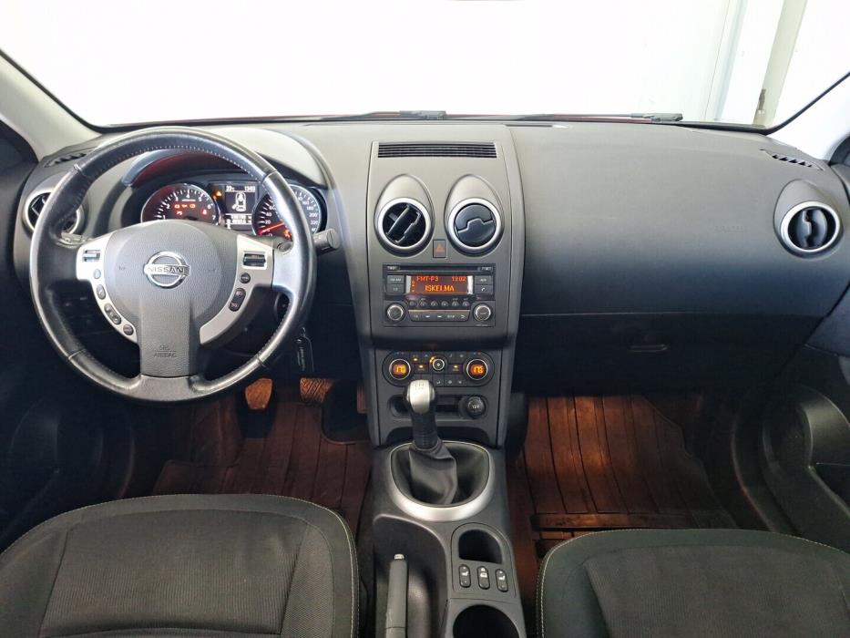 NISSAN Qashqai 2013