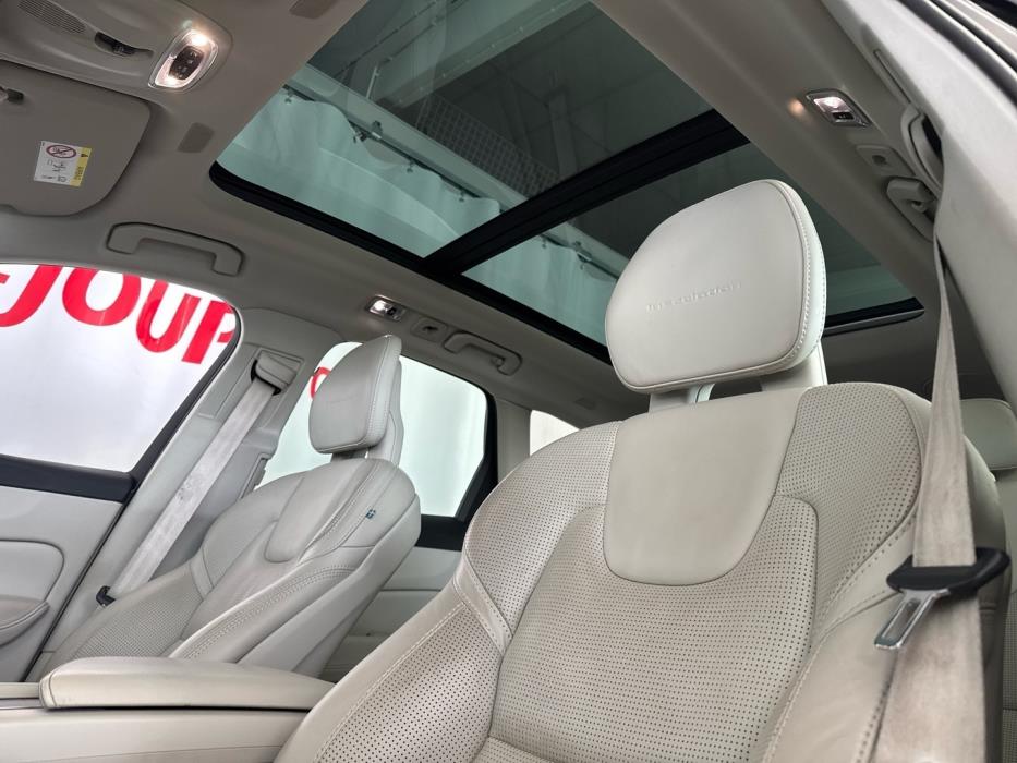 VOLVO XC60 2018