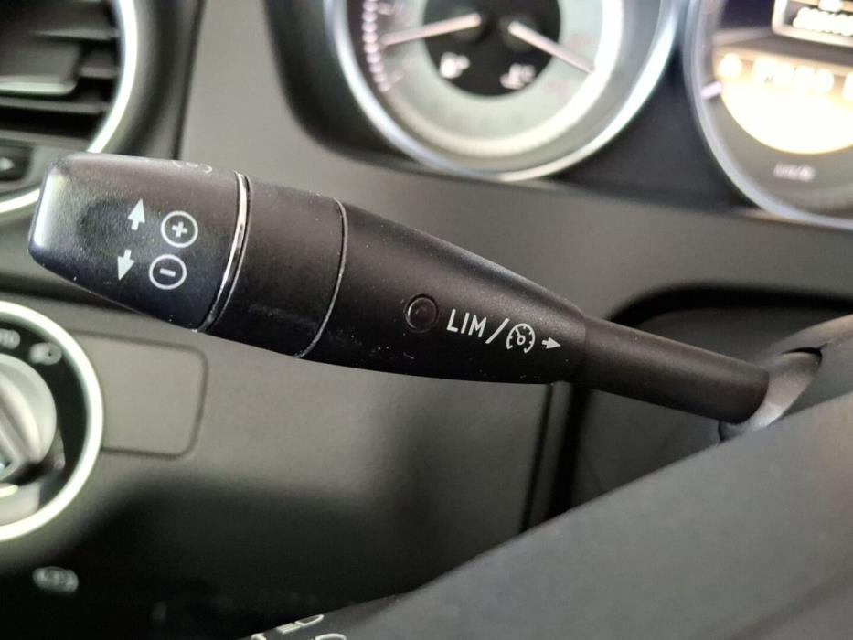 MERCEDES-BENZ C 2011