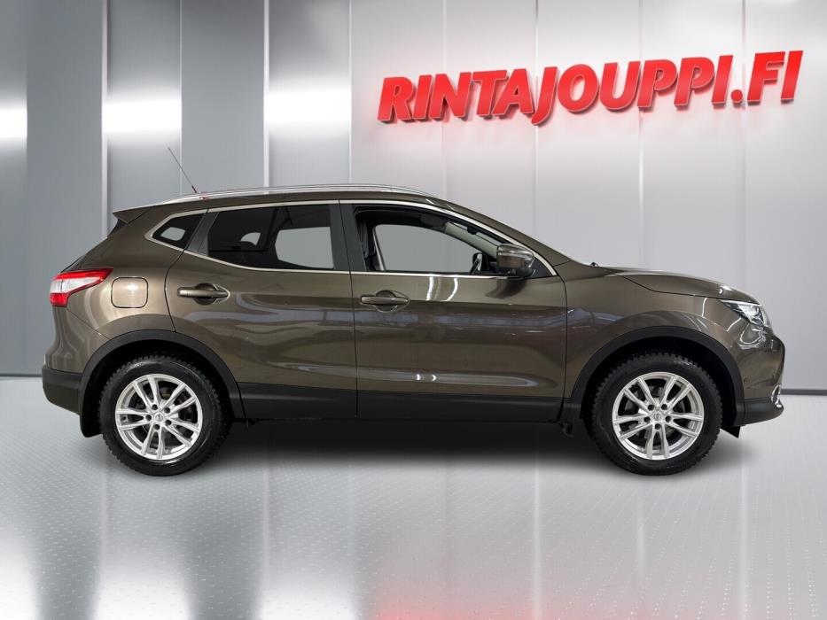 NISSAN Qashqai 2015
