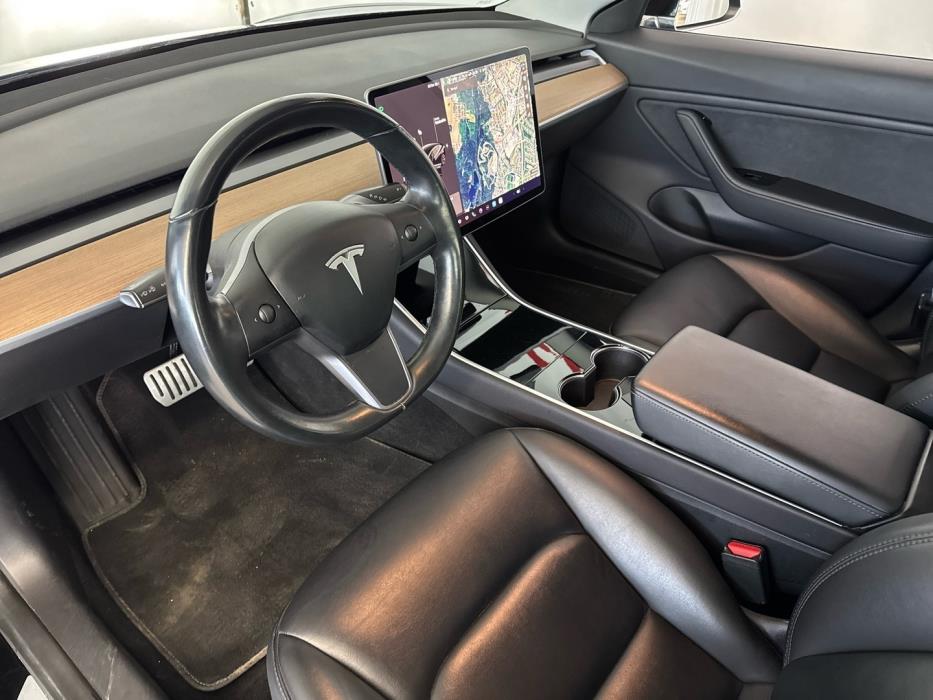 TESLA Model 3 2019