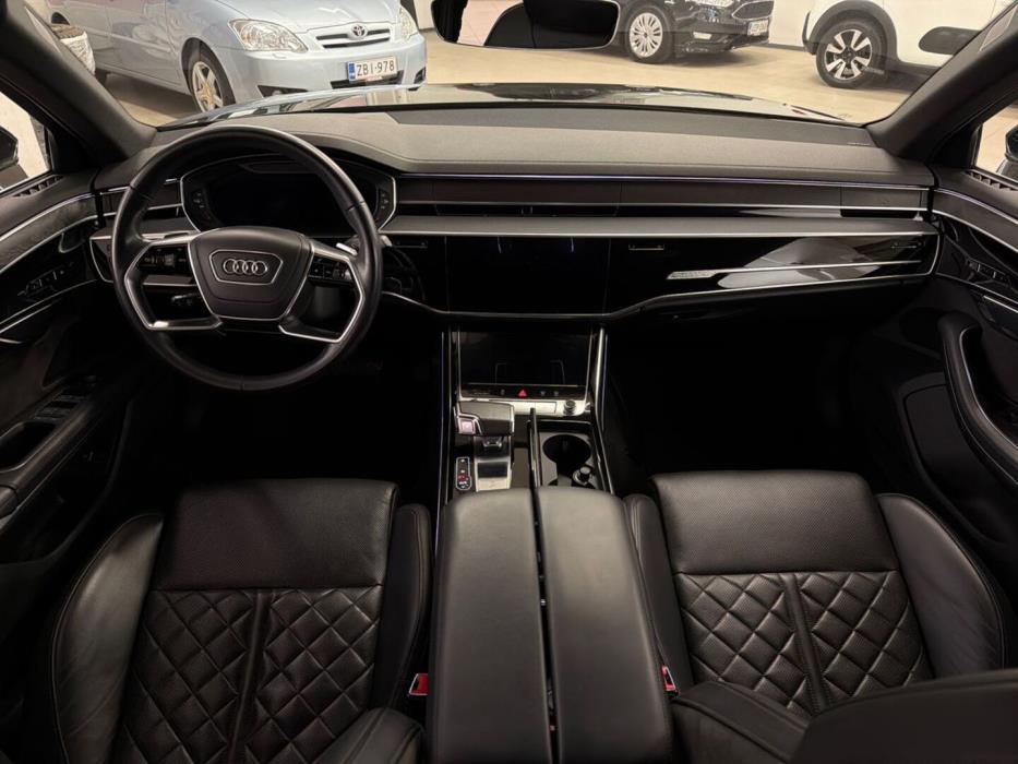 AUDI A8 2020