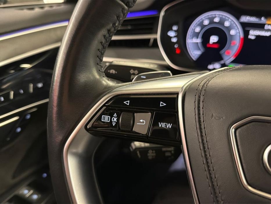 AUDI A8 2020
