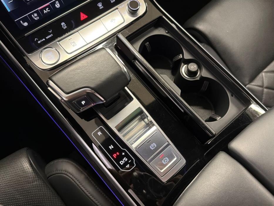 AUDI A8 2020