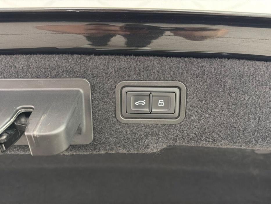 AUDI A8 2020